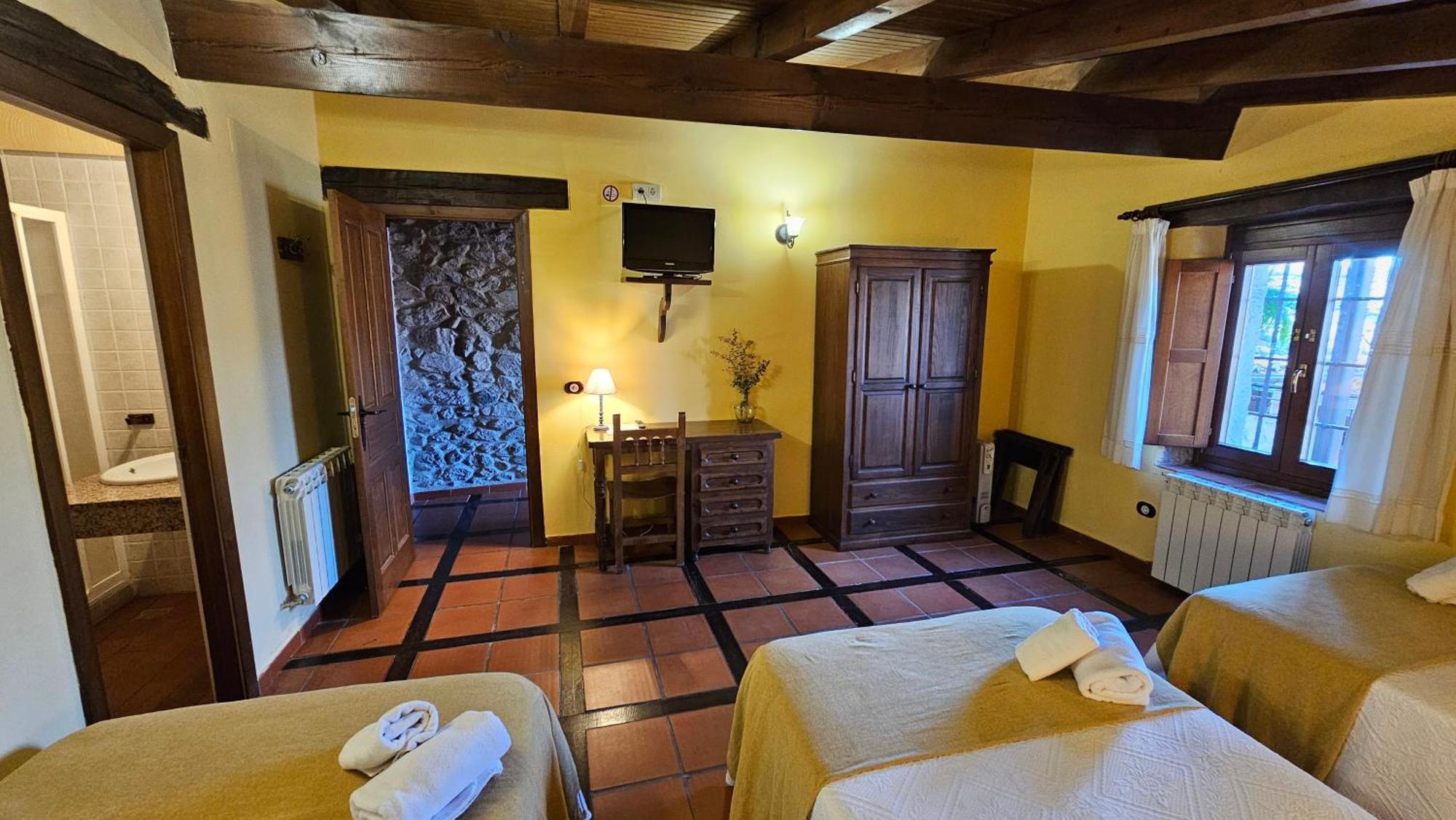 La Clerecia De Ledesma Hotel Exterior photo